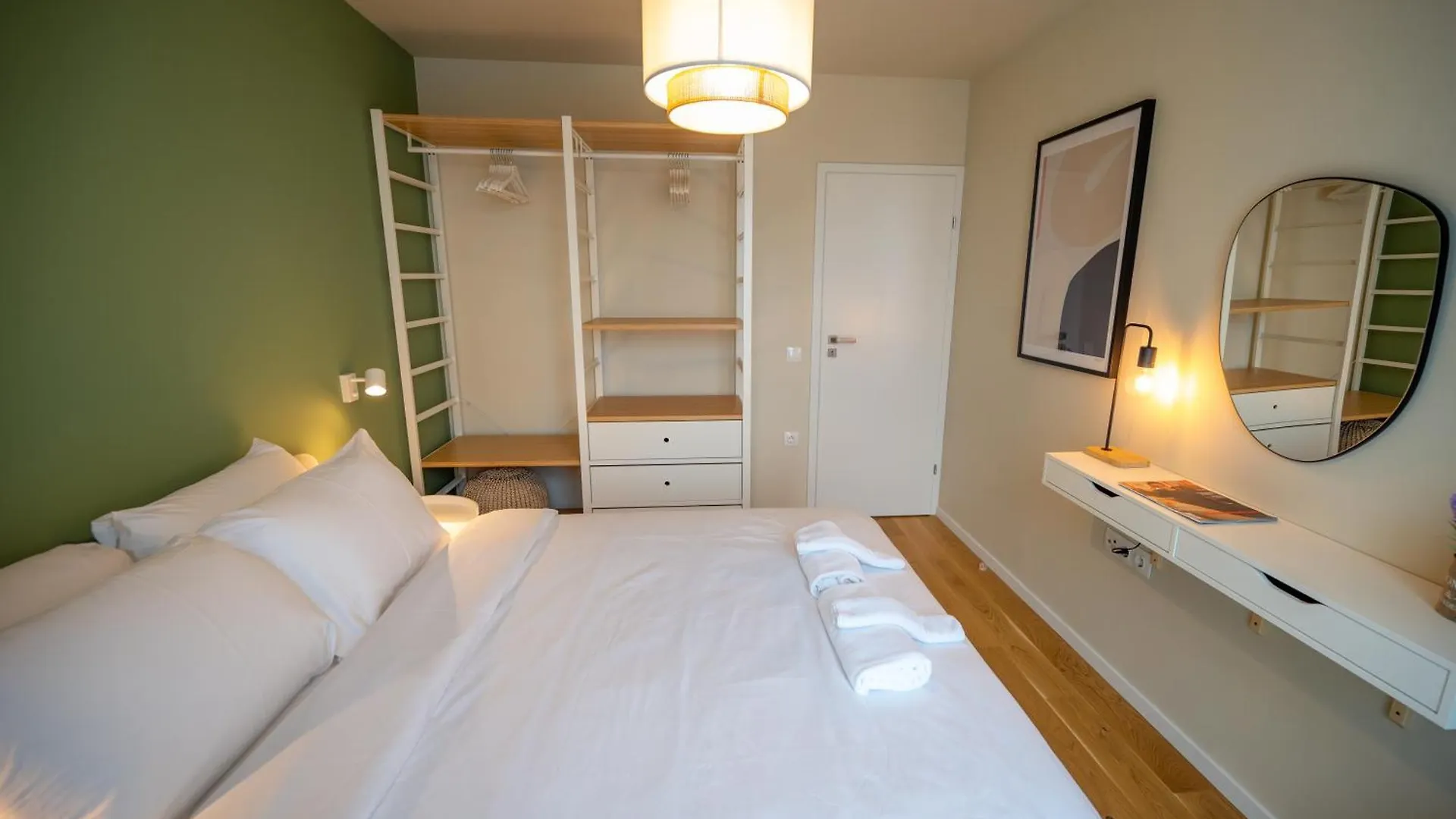 Design 1Bdr Apartment Near City Center Sofía 0*,