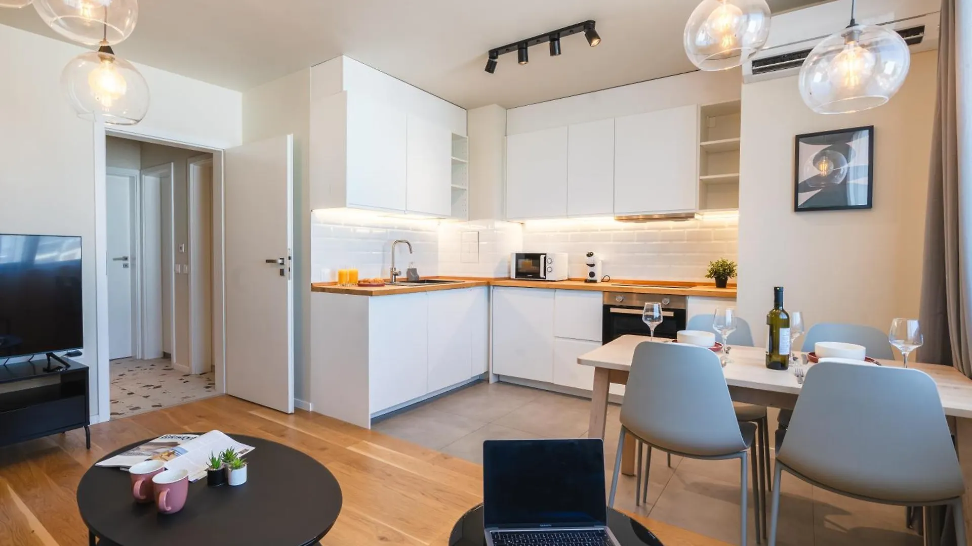 Design 1Bdr Apartment Near City Center Sofía 0*,